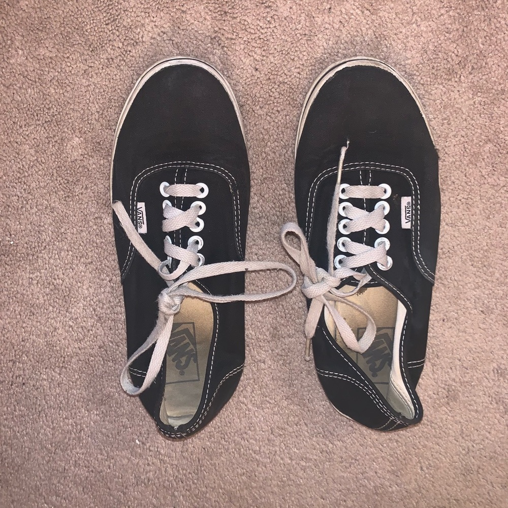 gently worn vans sneakers